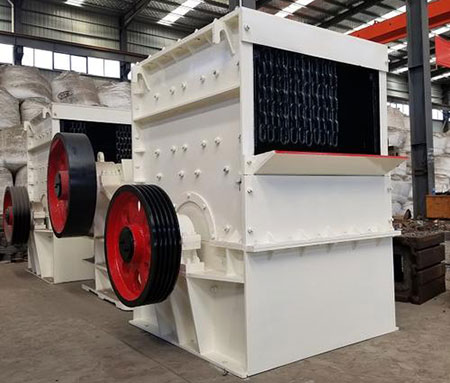 PFC方箱錘式破碎機